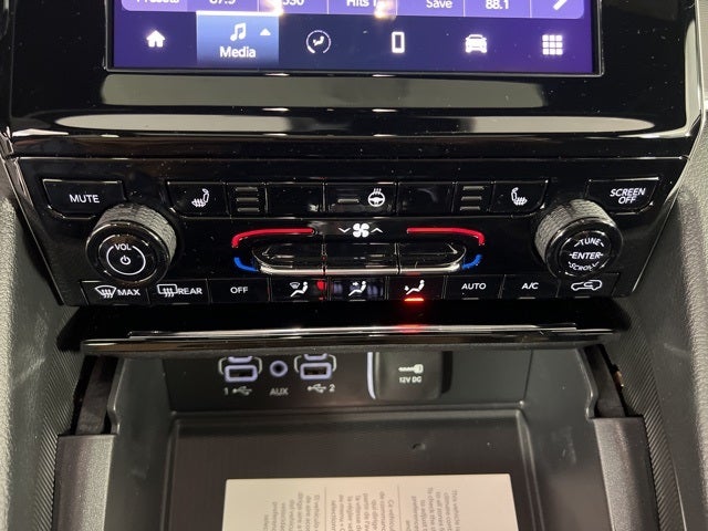 2025 Jeep Grand Cherokee GRAND CHEROKEE L LAREDO X 4X4