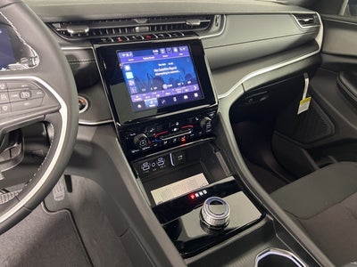 2025 Jeep Grand Cherokee GRAND CHEROKEE L LAREDO X 4X4