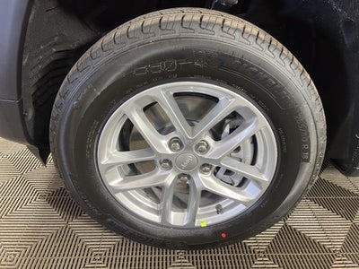 2025 Jeep Grand Cherokee GRAND CHEROKEE L LAREDO X 4X4