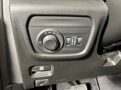 2027 Jeep Grand Cherokee Laredo Altitude