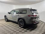 2027 Jeep Grand Cherokee Laredo Altitude