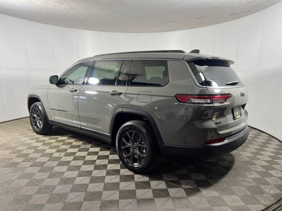 2027 Jeep Grand Cherokee Laredo Altitude