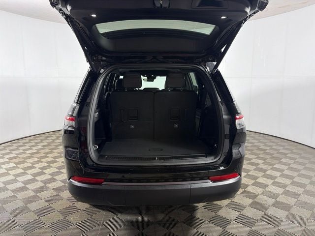 2026 Jeep Grand Cherokee GRAND CHEROKEE L LAREDO ALTITUDE 4X4