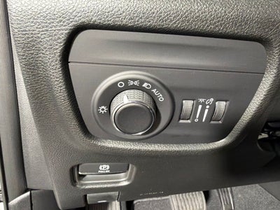 2027 Jeep Grand Cherokee Laredo Altitude