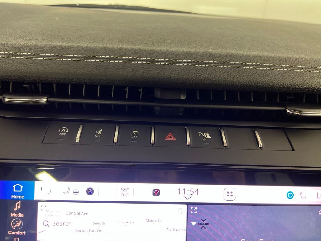 2027 Jeep Grand Cherokee Laredo Altitude