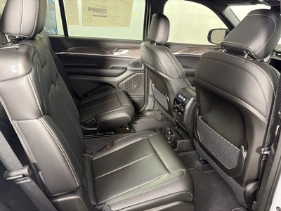 2027 Jeep Grand Cherokee Limited
