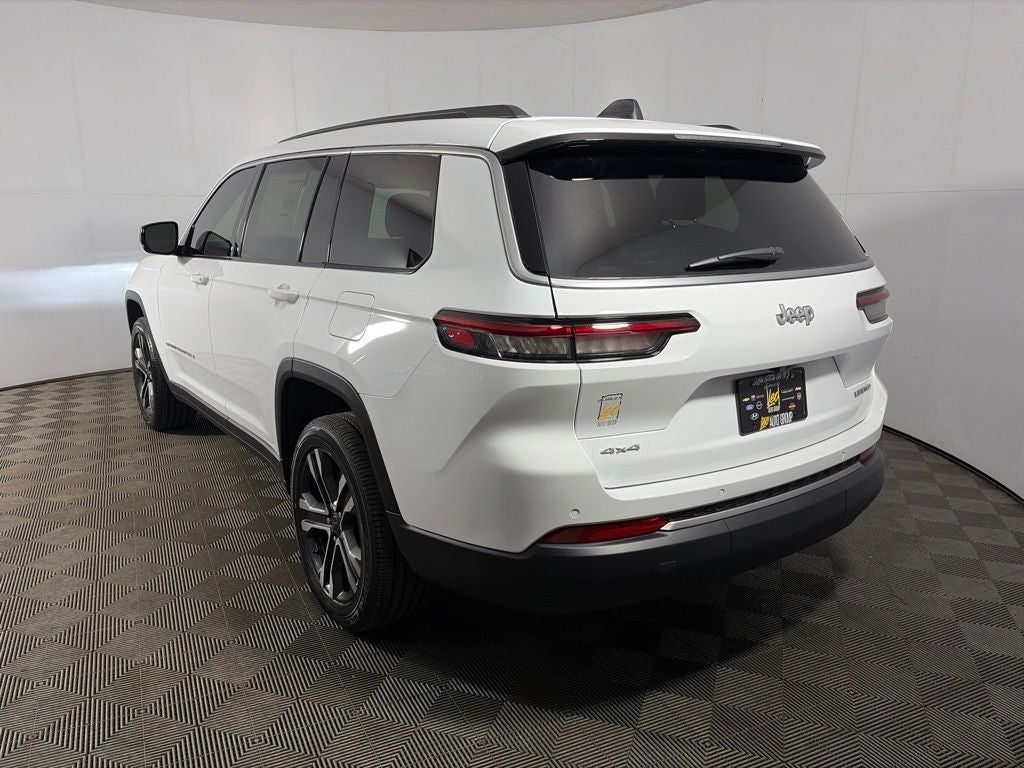 2027 Jeep Grand Cherokee Limited