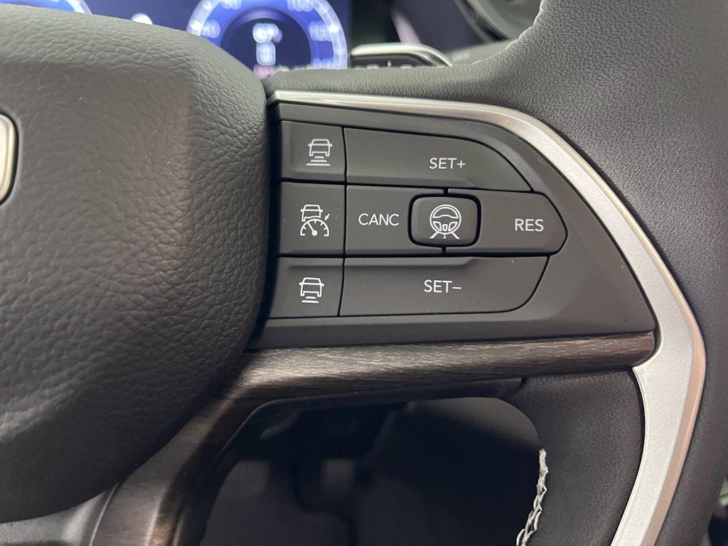 2027 Jeep Grand Cherokee GRAND CHEROKEE L LIMITED 4X4
