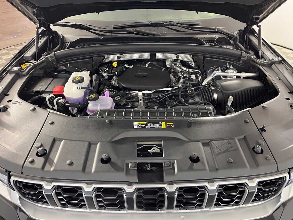 2027 Jeep Grand Cherokee GRAND CHEROKEE L LIMITED 4X4