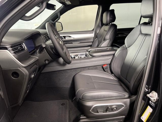 2026 Jeep Grand Wagoneer GRAND WAGONEER LIMITED ALTITUDE 4X4