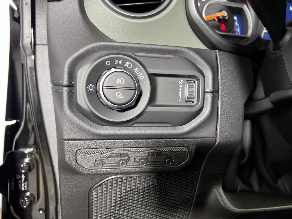 2027 Jeep Gladiator GLADIATOR MOJAVE 4X4