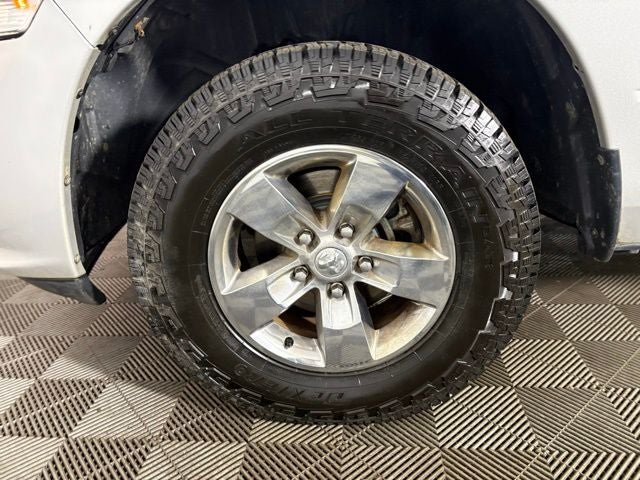 2017 RAM 1500 Express Quad Cab 4x4 6'4' Box
