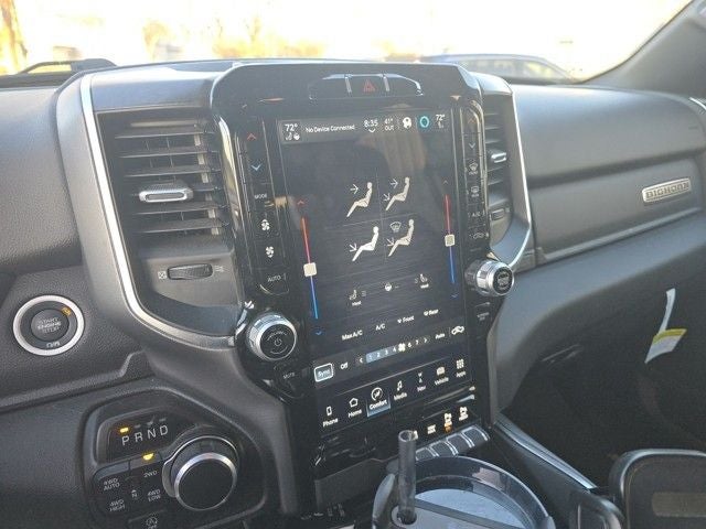 2024 RAM 1500 Big Horn Crew Cab 4x4 5'7' Box