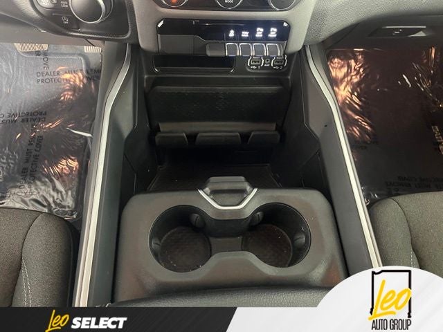 2022 RAM 1500 Big Horn Crew Cab 4x4 6'4' Box