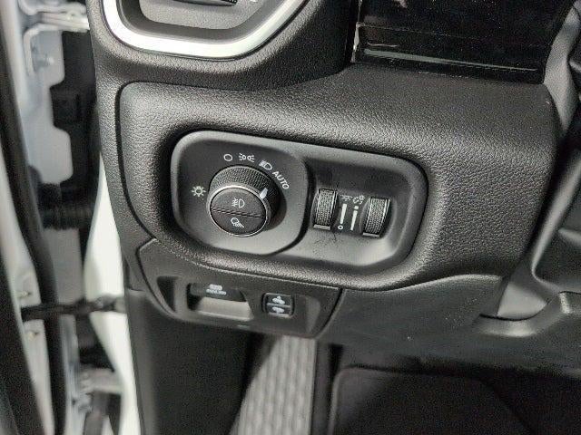 2025 RAM Ram 1500 RAM 1500 LARAMIE CREW CAB 4X4 5'7' BOX