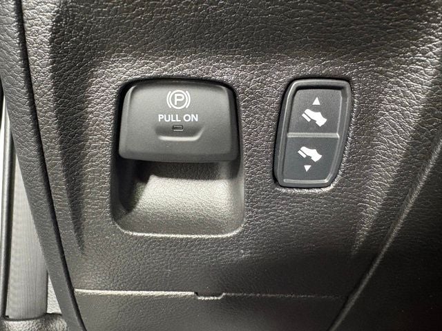 2025 RAM Ram 1500 RAM 1500 LARAMIE CREW CAB 4X4 5'7' BOX