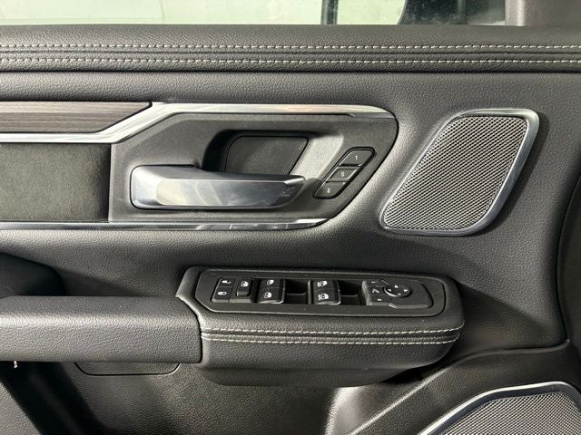 2025 RAM Ram 1500 RAM 1500 LARAMIE CREW CAB 4X4 5'7' BOX