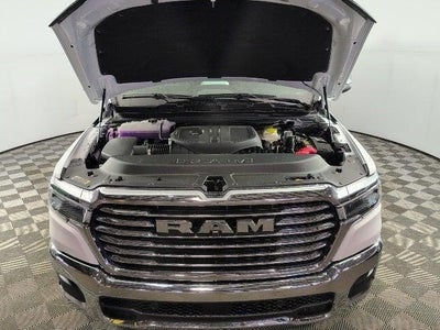 2025 RAM Ram 1500 RAM 1500 LARAMIE CREW CAB 4X4 5'7' BOX