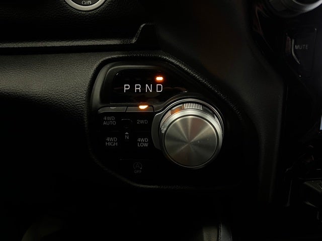 2023 RAM 1500 Laramie Crew Cab 4x4 5'7' Box