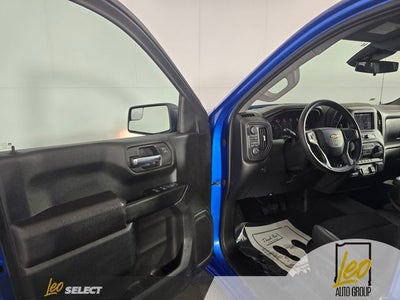 2023 Chevrolet Silverado 1500 4WD Crew Cab Standard Bed Custom