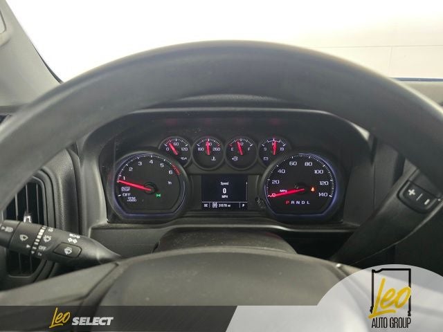 2023 Chevrolet Silverado 1500 4WD Crew Cab Standard Bed Custom