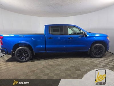 2023 Chevrolet Silverado 1500 4WD Crew Cab Standard Bed Custom