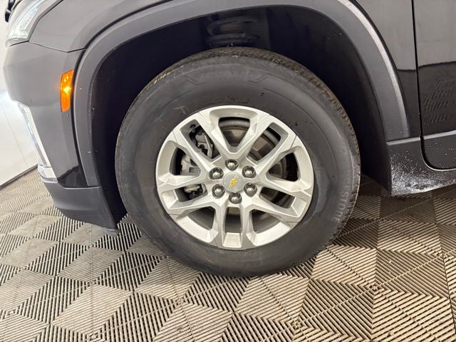 2023 Chevrolet Traverse FWD LS