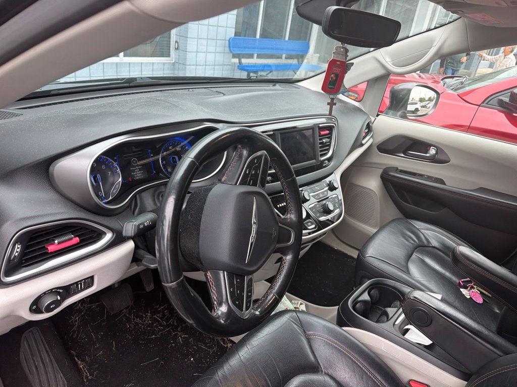 2020 Chrysler Pacifica Touring L