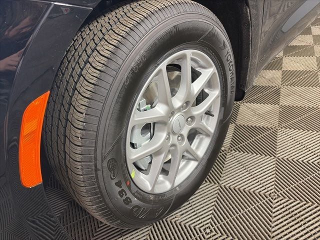 2027 Chrysler Pacifica PACIFICA SELECT
