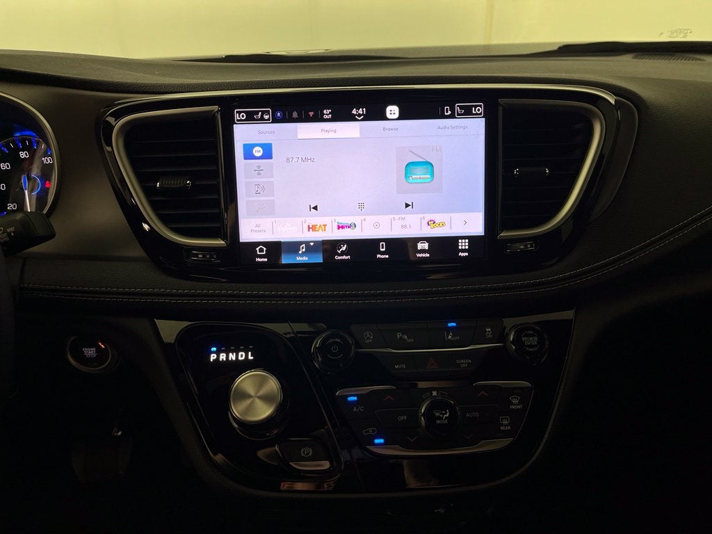 2027 Chrysler Pacifica PACIFICA SELECT