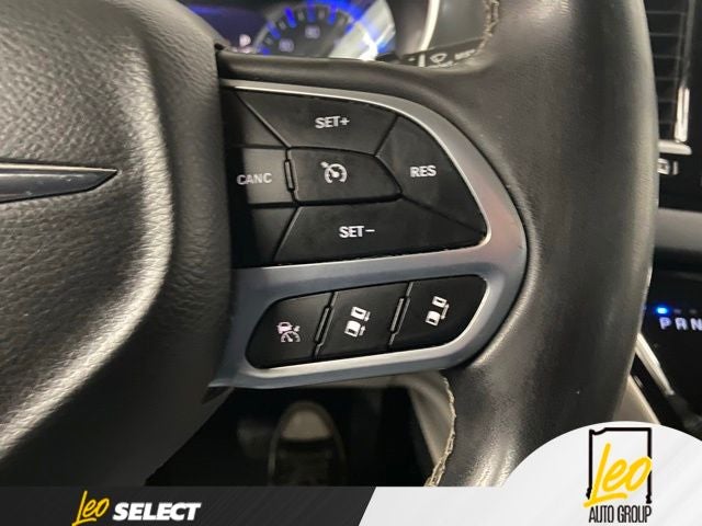 2023 Chrysler Pacifica Touring L - Photo 11