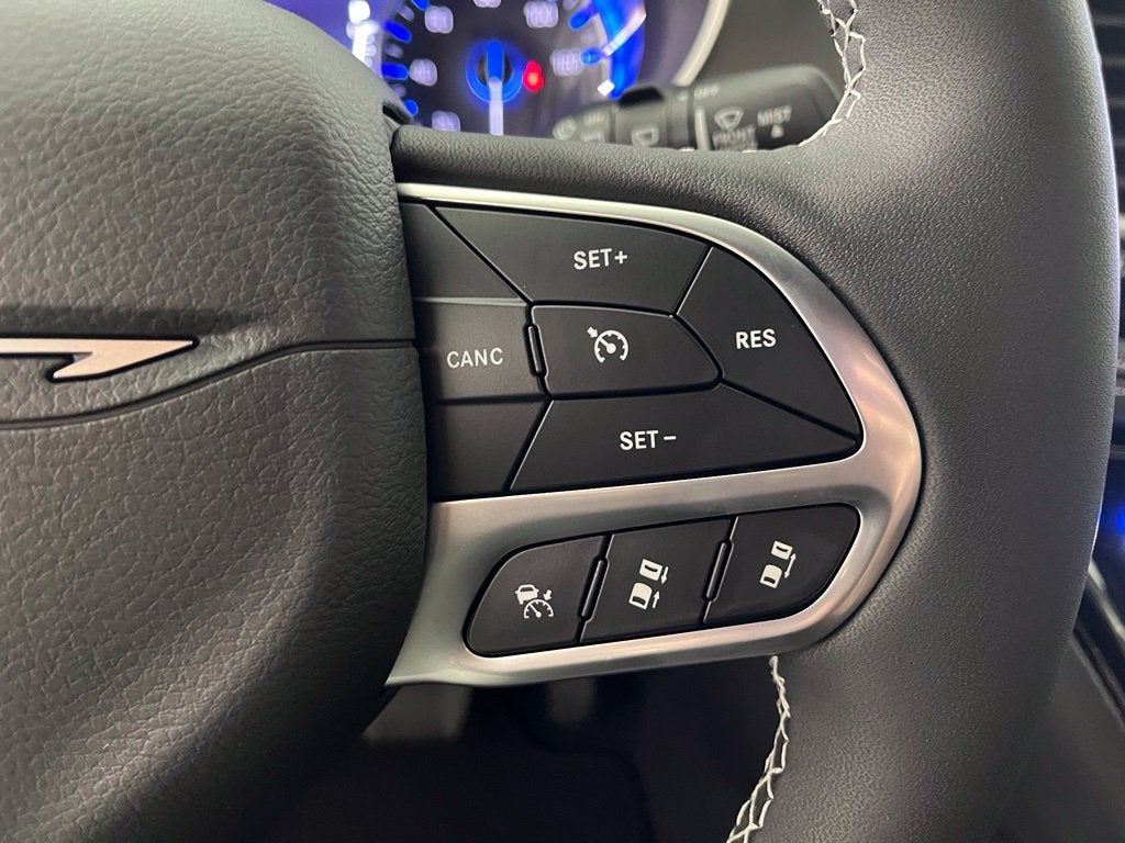 2027 Chrysler Pacifica PACIFICA SELECT