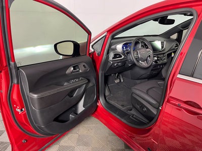2027 Chrysler Pacifica PACIFICA SELECT