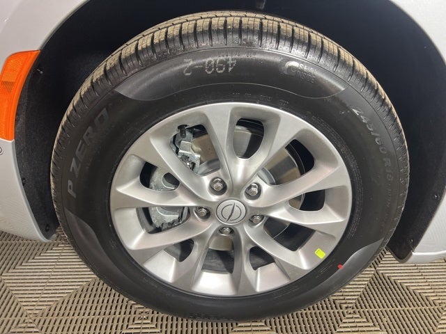 2026 Chrysler Pacifica PACIFICA LIMITED