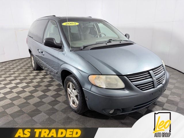Used 2005 Dodge Grand Caravan SXT with VIN 2D4GP44L45R216472 for sale in Columbus, IN