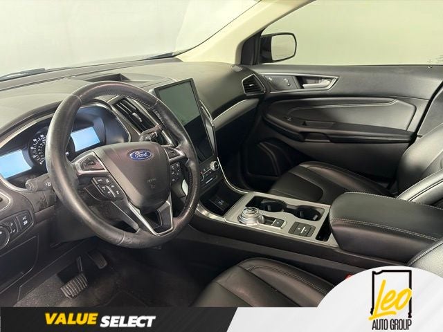 2021 Ford Edge Titanium - Photo 9