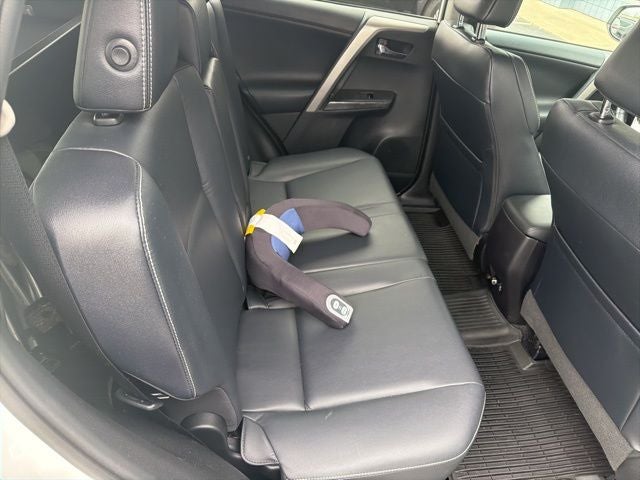 2017 Toyota RAV4 Platinum