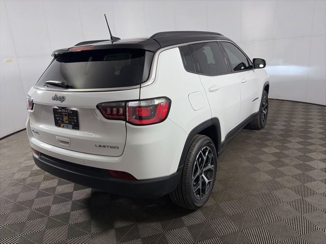 2026 Jeep Compass COMPASS LIMITED 4X4