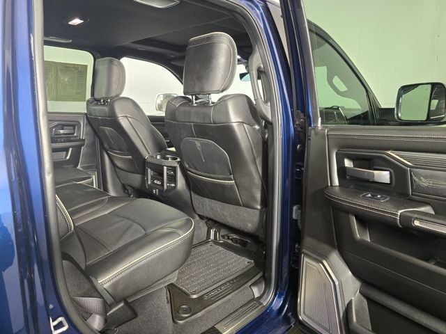 2019 RAM 2500 Limited Crew Cab 4x4 6'4' Box