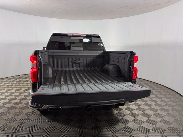 2020 Chevrolet Silverado 1500 4WD Crew Cab Short Bed LTZ