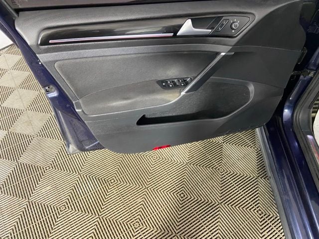 2015 Volkswagen Golf GTI 2.0T S 4-Door