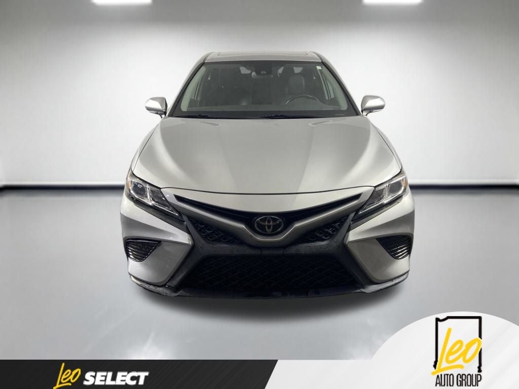 2020 Toyota Camry SE - Photo 10