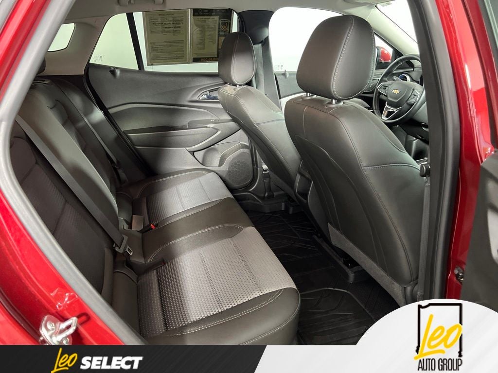 2025 Chevrolet Trax FWD LT