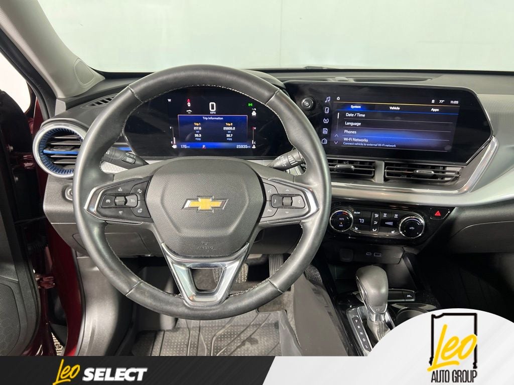 2025 Chevrolet Trax FWD LT