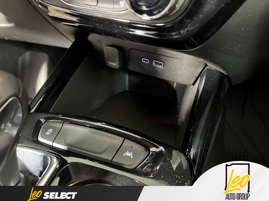 2025 Chevrolet Trax FWD LT