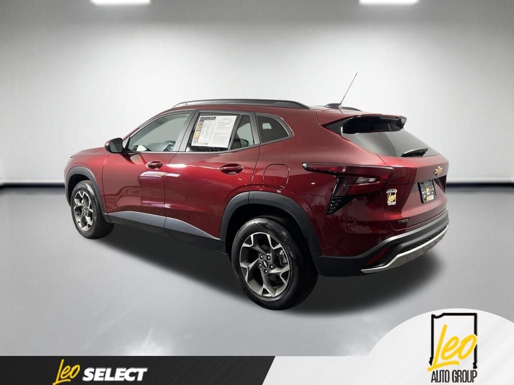 2025 Chevrolet Trax FWD LT