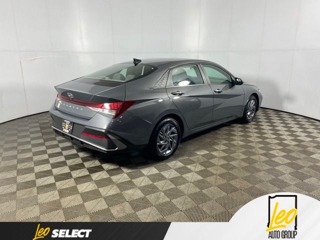 2024 Hyundai Elantra SEL - Photo 6