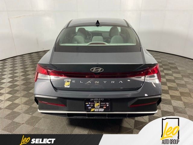 2024 Hyundai Elantra SEL - Photo 7