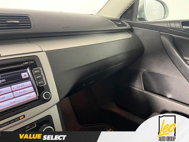 2010 Volkswagen Passat Komfort - Photo 22