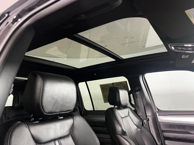 2024 Jeep Wagoneer Series II Carbide